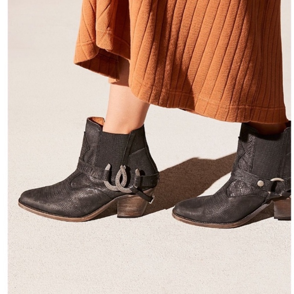 NWT Free People Understated Lady Luck Ankle Boots